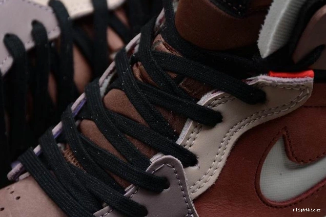 CT0979-602 Zoom High (W) Air Jordan CMFT Canyon Rust 1 0917